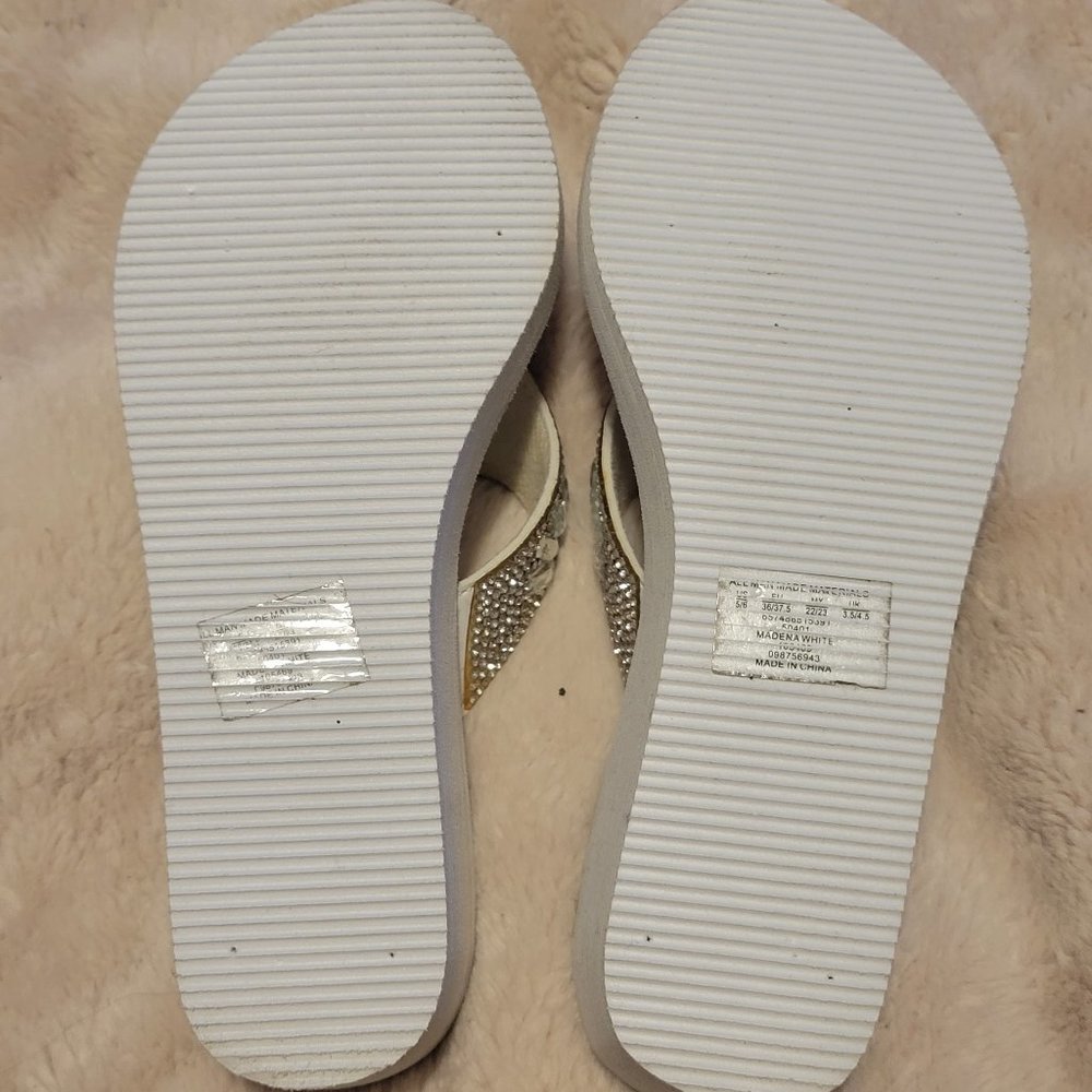 White Wedding Flip Flops Size 6 - Picture 5 of 6
